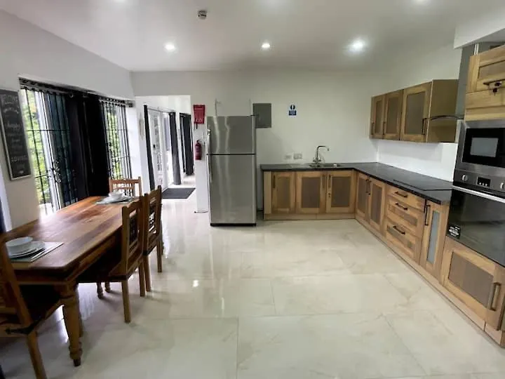 Spring Valley Vista, Ocean View Apartment Ocho Rios Tower Isle